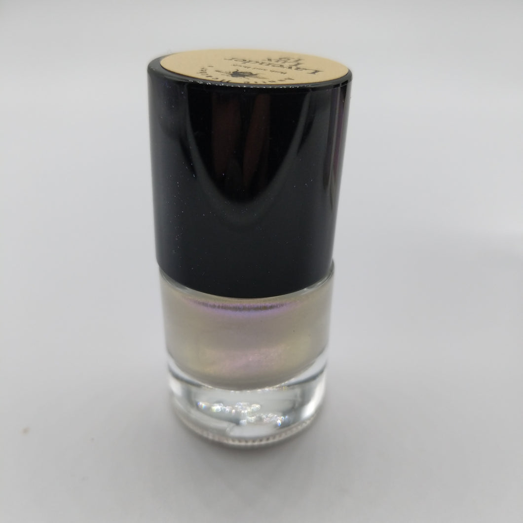 19-Lavender Lux Nail Polish